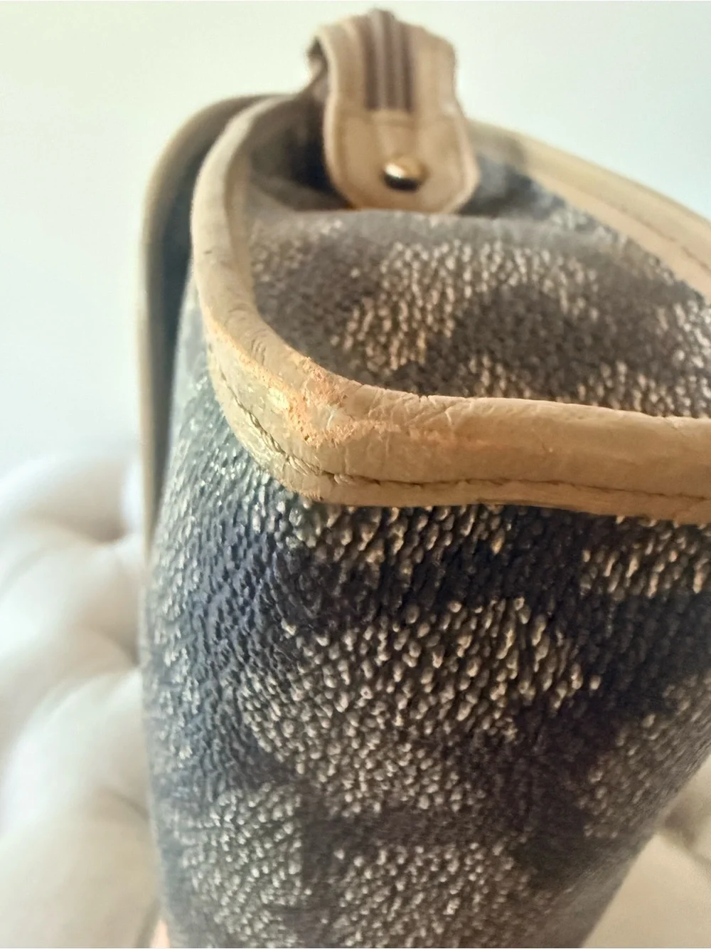 Vintage YSL Yves Saint Laurent Giraffe Print Taupe Gray Canvas Clutch Pouch - Picture 11 of 16